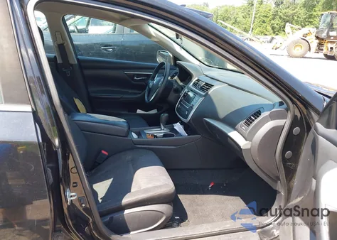 2016 Nissan Altima 2.5/2.5 S/2.5 Sl/2.5 Sr/2.5 Sv z USA, uszkodzony, nr VIN 1N4AL3AP3GN306380